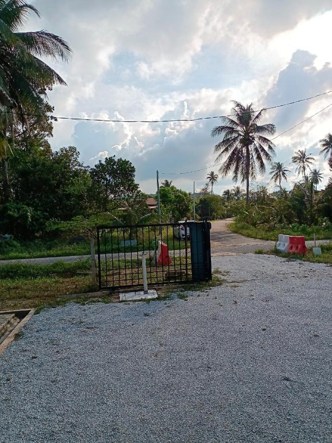 Ummi'S Homestay Kuala Besut Kampong Baru Zewnętrze zdjęcie