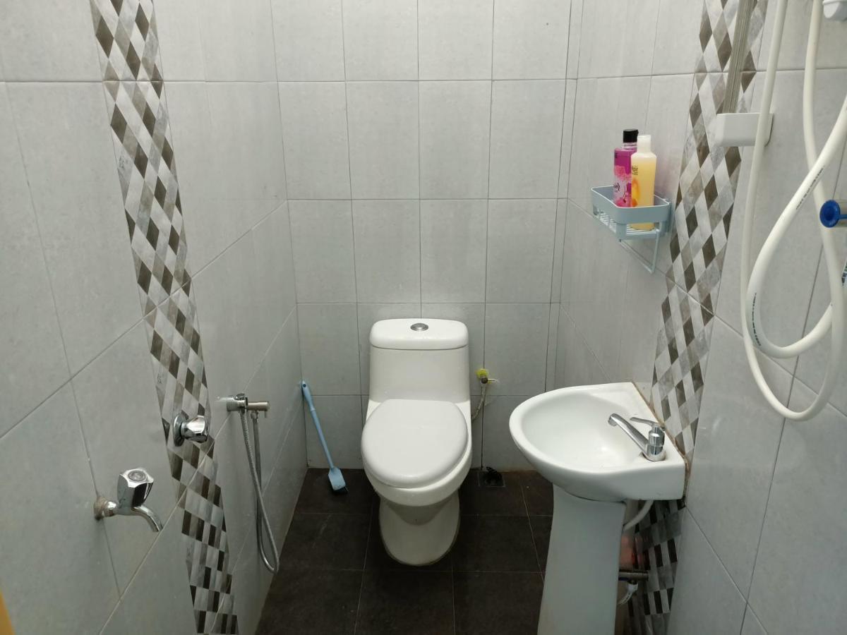 Ummi'S Homestay Kuala Besut Kampong Baru Zewnętrze zdjęcie